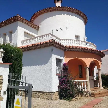 Holiday home Mit Privatpool Fuer 8 Personen Ca 180 Qm In Miami Platja, Costa Dorada *
