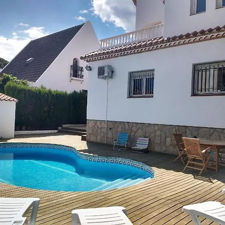 Mit Privatpool Fuer 8 Personen Ca 180 Qm In Miami Platja, Costa Dorada *